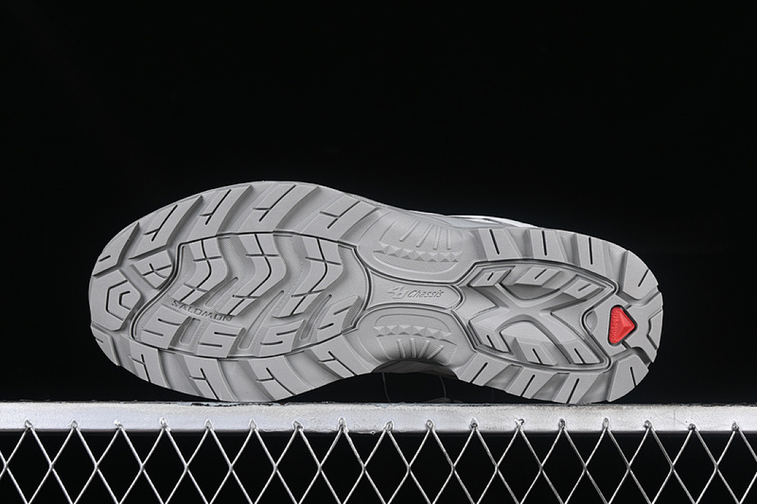 On Running [474296-29]-[XT QUEST GTX OUTDOOR OFF ROADING LIGHT GRAY/WHITE]-[WOMAN:36-39]-[MAN:40-46.5] - Image 14