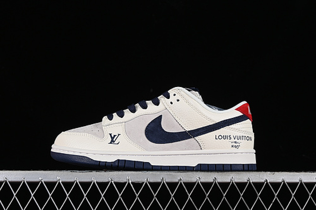 Unbranded [FC1688-134]-[DUNK LOW SB L*V GREY/BLUE/RED]-[WOMAN:36-39]-[MAN:40-46], photo 1