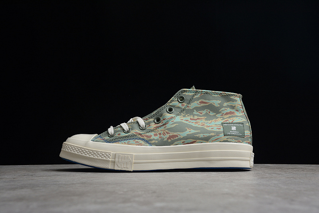 Converse [172397C]-[UNDEFEATED X HALF CHUCK TAYLOR 70S MID TIGER CAMO PRINT SEA SPRAY/FOSSIL/EGRET], photo 1