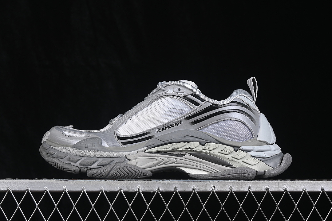 TRIPLE S 2 GRADIENT MESH SILVER/SILVER/SILVER · WTR2G1800, photo 1
