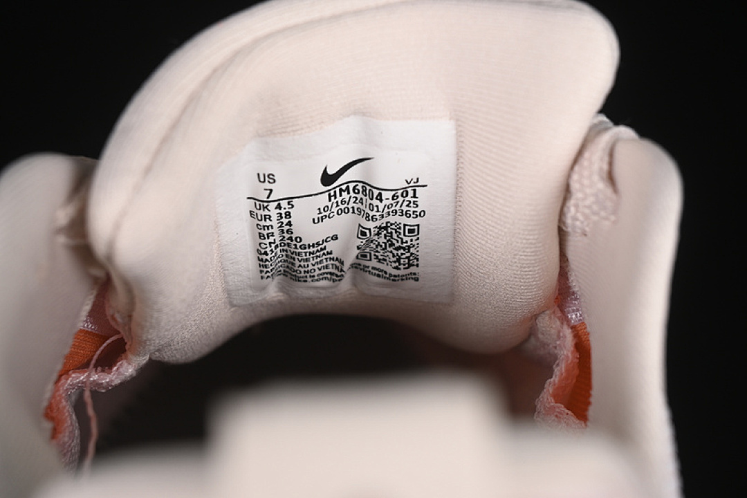 Nike [HM6804-601]-[AIR ZOOM VOMERO 18 WHITE/PINK]-[WOMAN:36-41] - Image 6