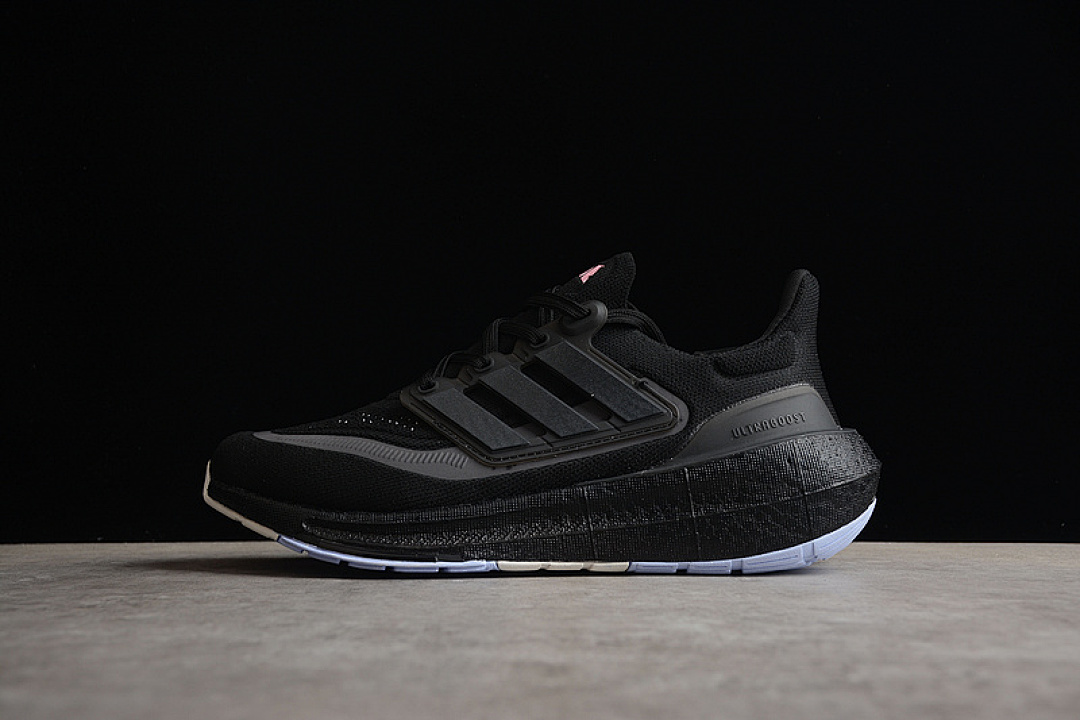 PUREBOOST 23 CORE BLACK/CORE BLACK · IE1691, photo 1