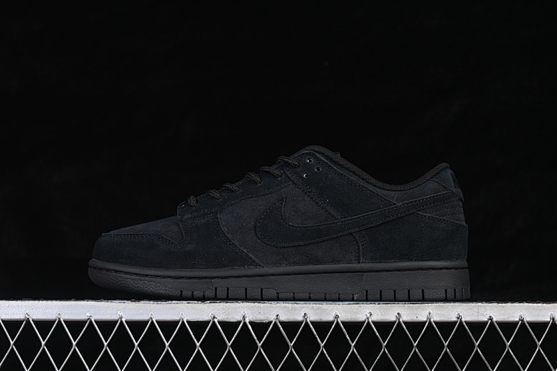 Nike DUNK LOW SE LOW-TOP CASUAL SNEAKERS TRIPLE BLACK/BLACK/BLACK · IB6651-001, photo 1