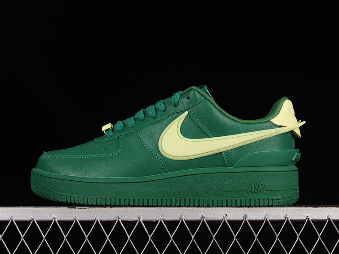 Nike [DV3464-300]-[AMBUSH AIR FORCE 1 07 LOW PINE GREEN/CITRON]-[WOMAN:35.5-39]-[MAN:40-45], photo 1