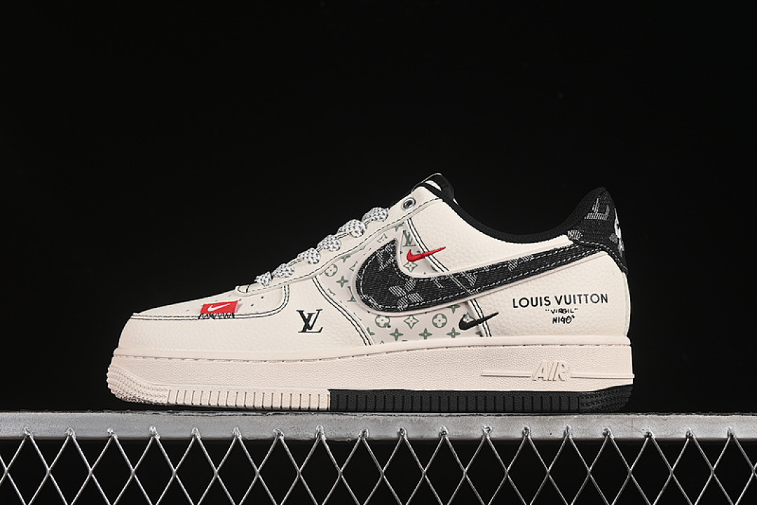 Nike Nike AIR FORCE 1 07 LOW LV WHITE/GREY/BLACK · YX5066-341, photo 1