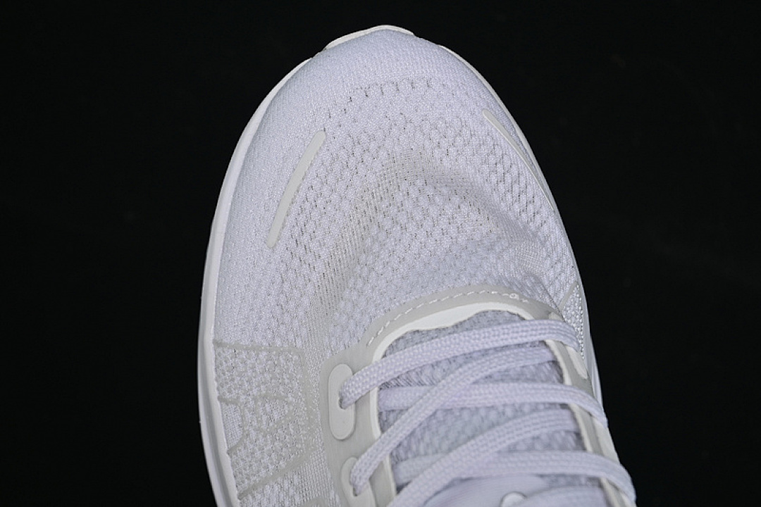 Nike [HQ2050-300]-[AIR ZOOM VOMERO PREMIUM WHITE/BLACK/GREEN]-[WOMAN:36-39]-[MAN:40-45] - Image 10