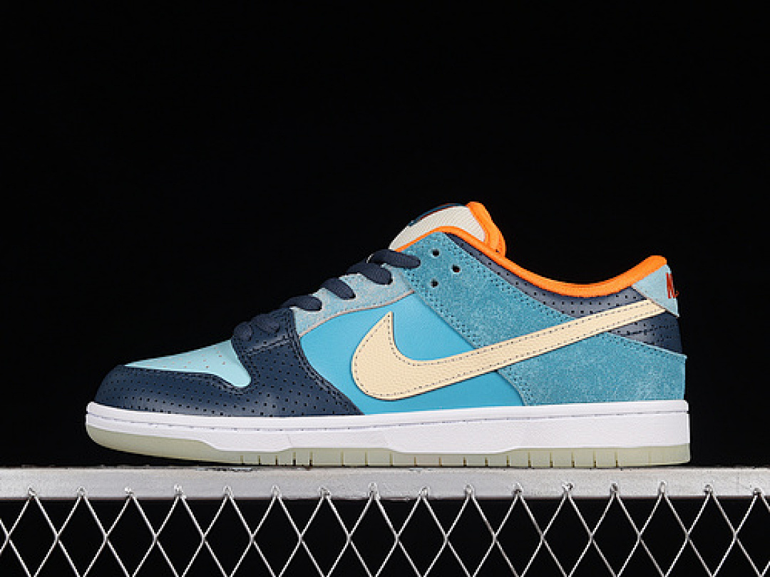 Unbranded [504750-474]-[SB DUNK LOW BRV BLUE /MTLC GLD STR-MNRL BL]-[MAN:39-45], photo 1