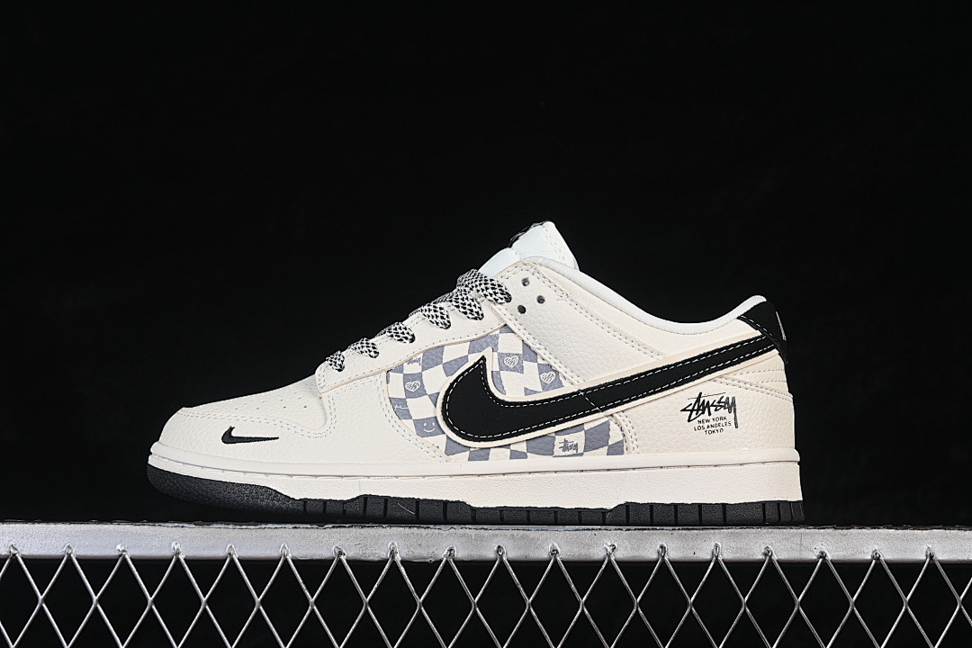 Nike SB DUNK LOW CASUAL SKATEBOARDING SHOES WHITE/BLACK · TX1688-021, photo 1