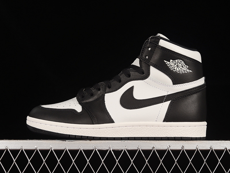 Jordan AIR Jordan 1 RETRO HIGH 85 OG BLACK/SUMMIT WHITE/BLACK · BQ4422-001, photo 1