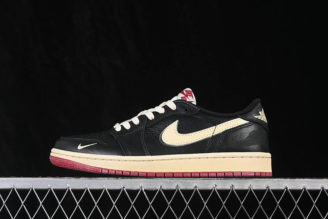 Jordan [IB8958-001]-[JORDAN 1 RETRO LOW OG BLACK/MUSLIN/VARSITY RED]-[MAN:40-47.5], photo 1