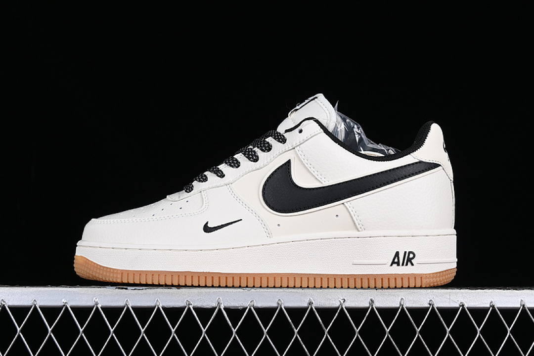 Nike [HD1689-101]-[AIR FORCE 1 07 LOW WHITE/BLACK]-[WOMAN:35.5-39]-[MAN:40-45], photo 1