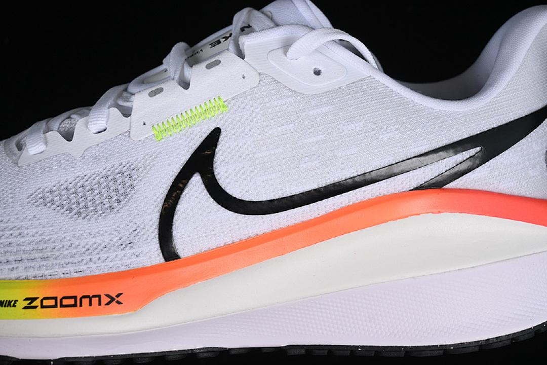 Nike [HF4914-100]-[AIR ZOOM VOMERO 17 WHITE/BRIGHT CRIMSON/VOLT/BLACK]-[MAN:39-46] - Image 8