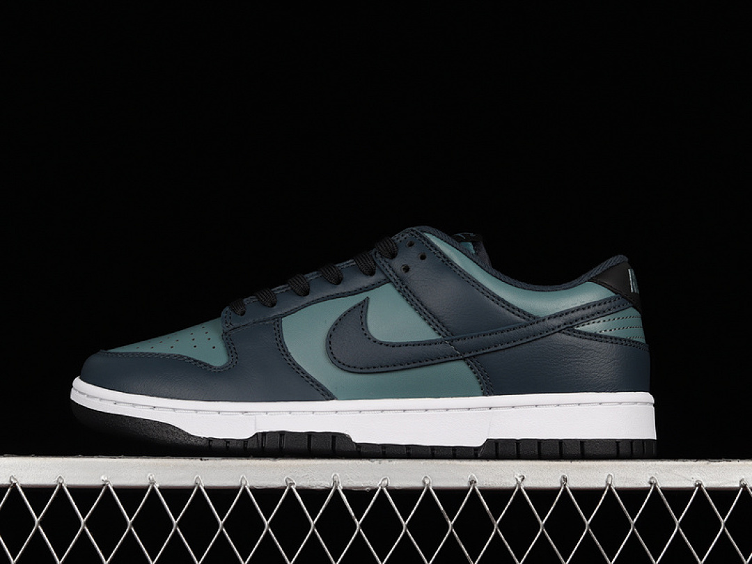 Unbranded [DR9705-300]-[DUNK LOW PREMIUM 'ARMORY NAVY'MINERAL SLATE/ARMORY NAVY/BLACK]-[UNISEX:36-47.5], photo 1