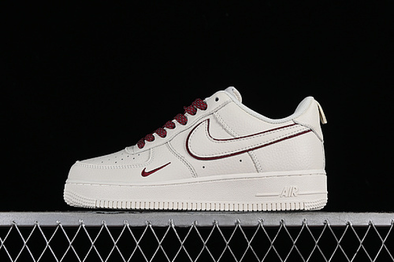 Nike Nike AIR FORCE 1 07 LOW WHITE/RED · MJ0319-025, photo 1