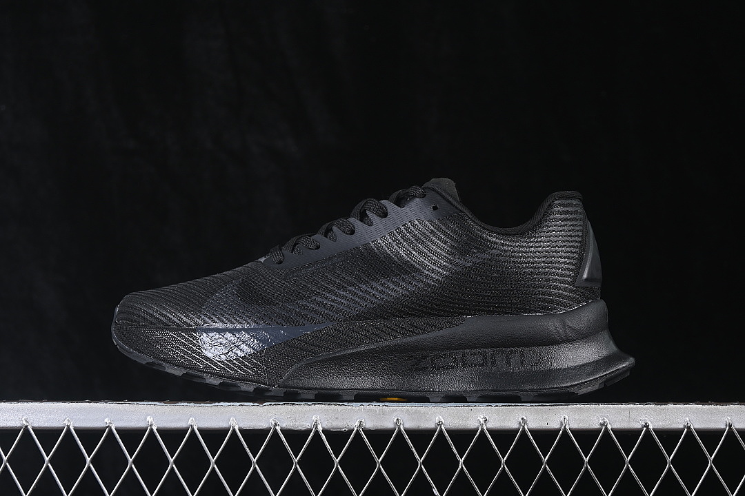 Unbranded [HF5668-002]-[ULTRAFLY TRAIL SHOCK ABSORBING SHOES BLACK/INKINESS]-[WOMAN:36-39]-[MAN:40-46], photo 1