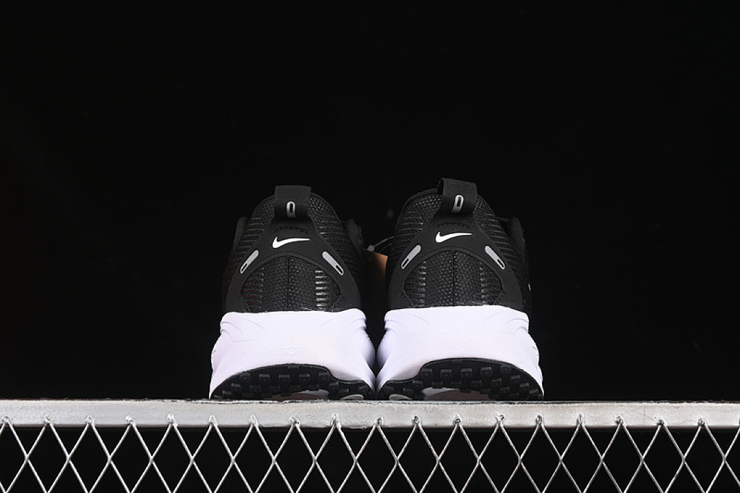 Nike [HM6803-007]-[AIR ZOOM VOMERO 18 WHITE/BLACK]-[WOMAN:36-39]-[MAN:40-45] - Image 15