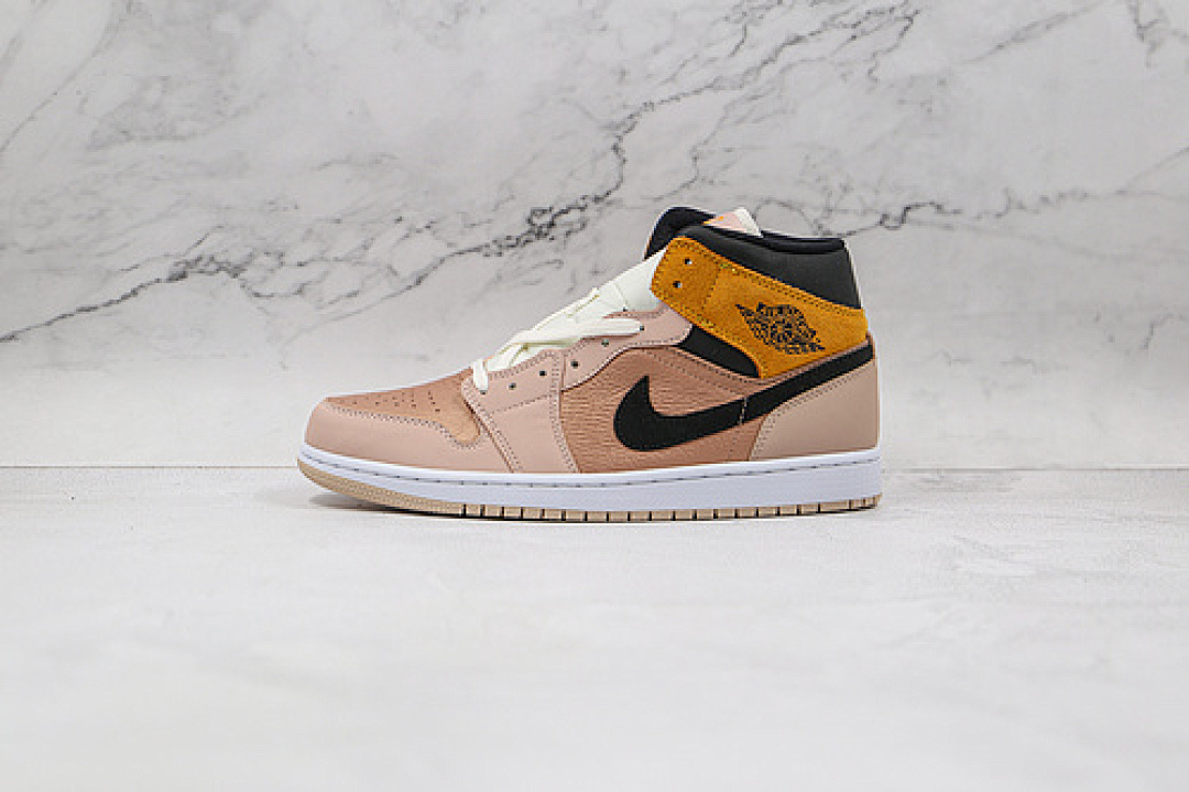 Jordan AIR Jordan 1 MID SE PARTICLE BEIGE/METALLIC RED BRONZE/UNIVERSITY GOLD/BLACK · DD2224-200, photo 1
