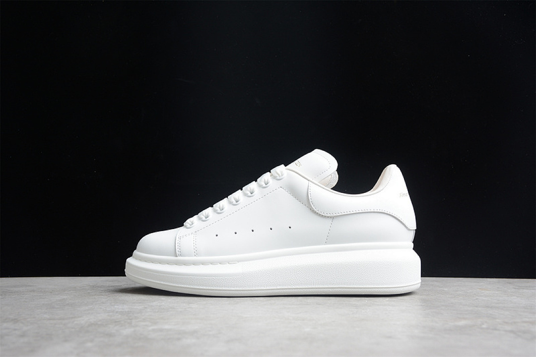 Alexander McQueen [ALE*XANDER MCQUEEN WHITE/WHITE/WHITE]-[WOMAN:35-39]-[MAN:40-44], photo 1