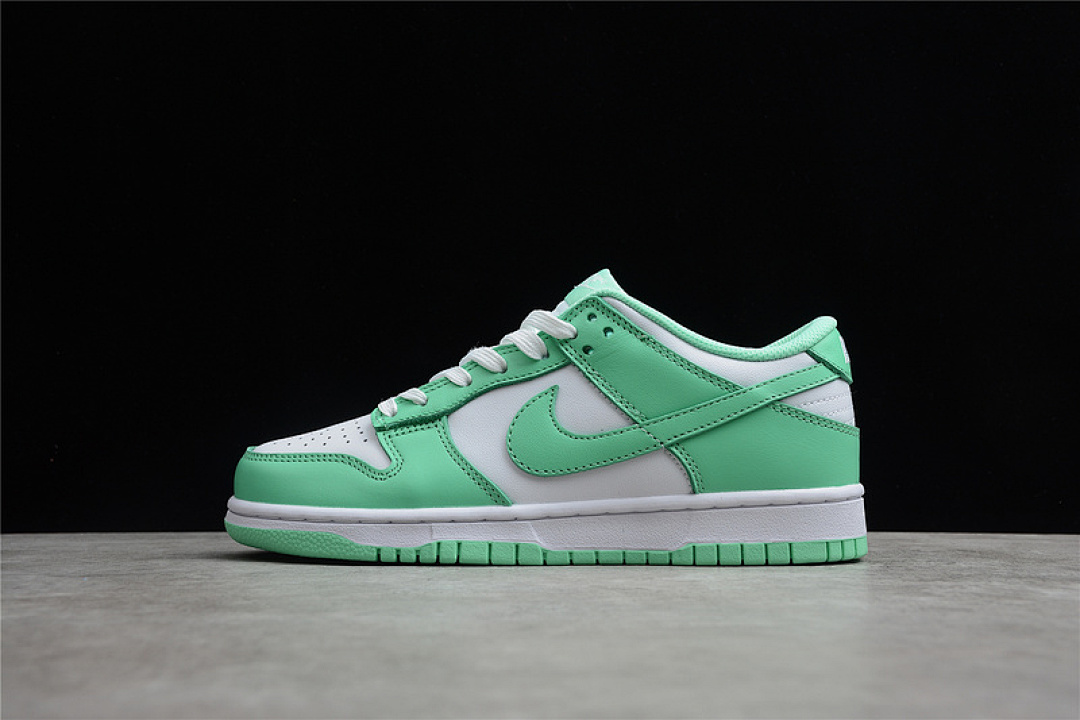 Nike SB DUNK LOW GREEN GLOW WHITE/GREEN GLOW/WHITE · DD1503-105, photo 1