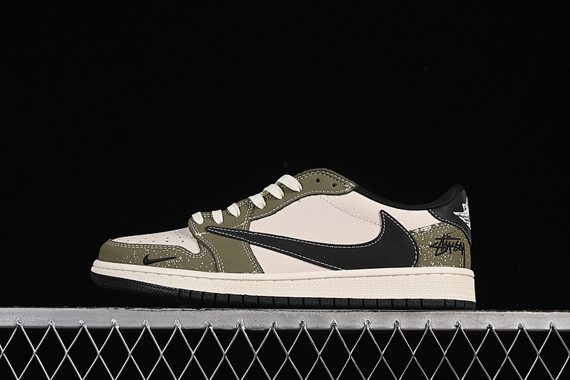 Jordan TRAVIS SCOTT X FRAGMENT DESIGN AIR Jordan 1 LOW OG SP WHITE/BLACK/GREEN · LD2025-018, photo 1