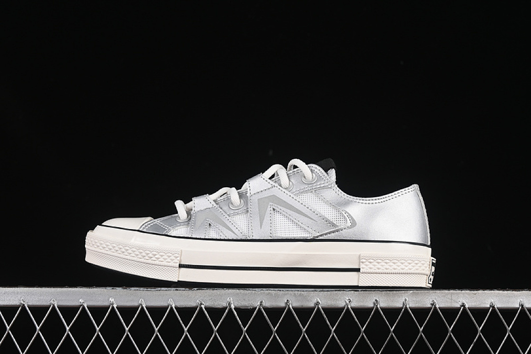 Converse [A15188C]-[CONVERSE CHUCK 1970S DULL SILVER/EGRET/BLACK]-[WOMAN:35-39]-[MAN:40-44], photo 1