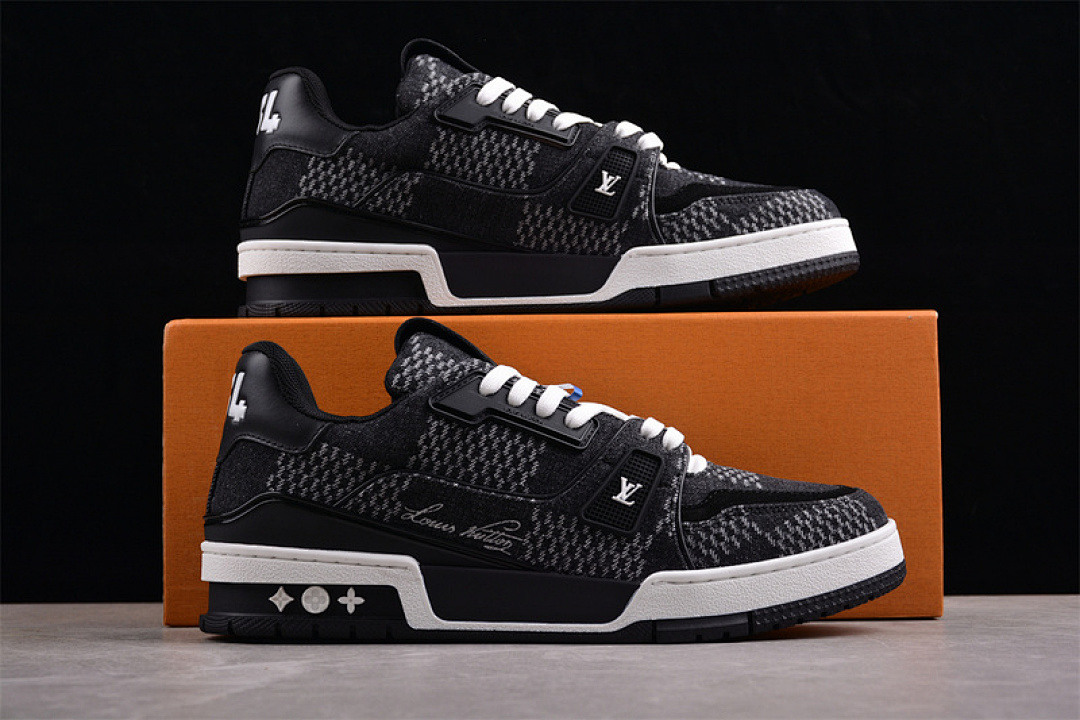 Louis Vuitton [2024TRAINER L*V LOUIS VUITTON TRAINER BLACK/WHITE]-[MAN:38-45] - Image 2