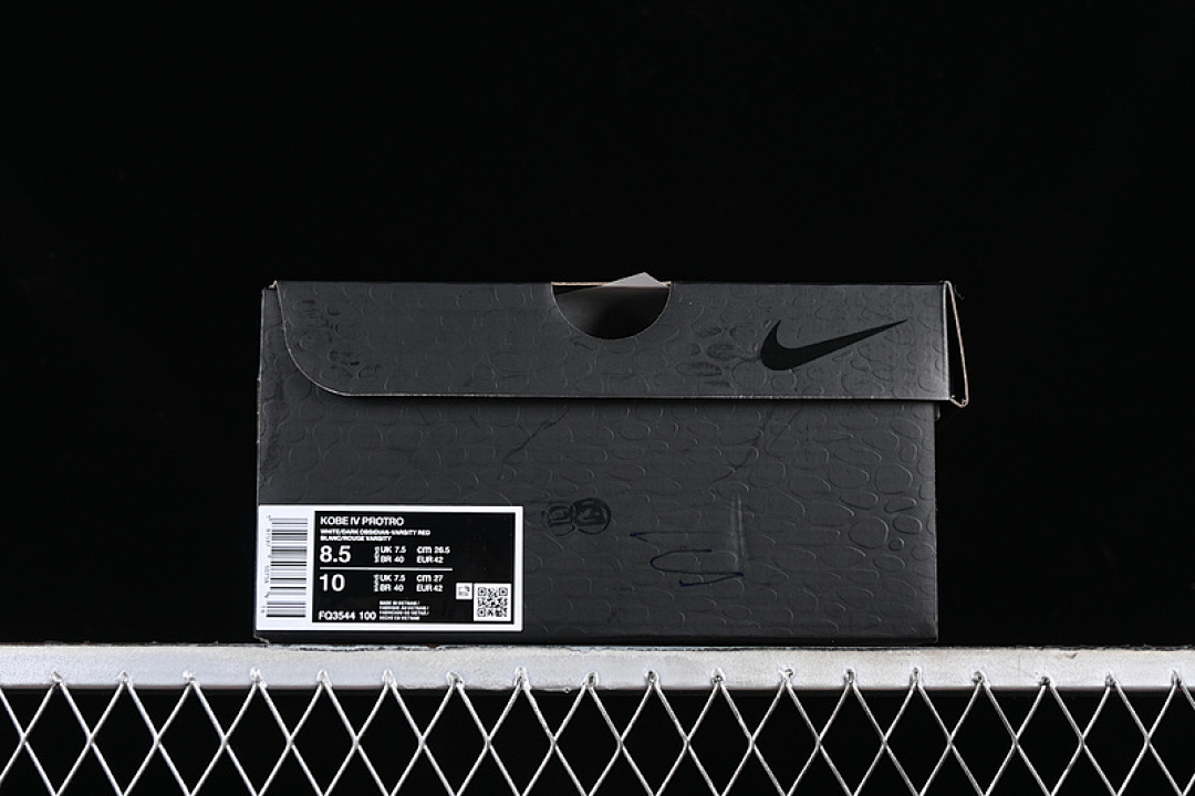 Nike [FQ3544-100]-[UNDEFEATED X ZOOM KOBE IV ZK4 WHITE/DARK OBSIDIAN/VARSITY RED/METALLIC (GOLD]) - Image 13