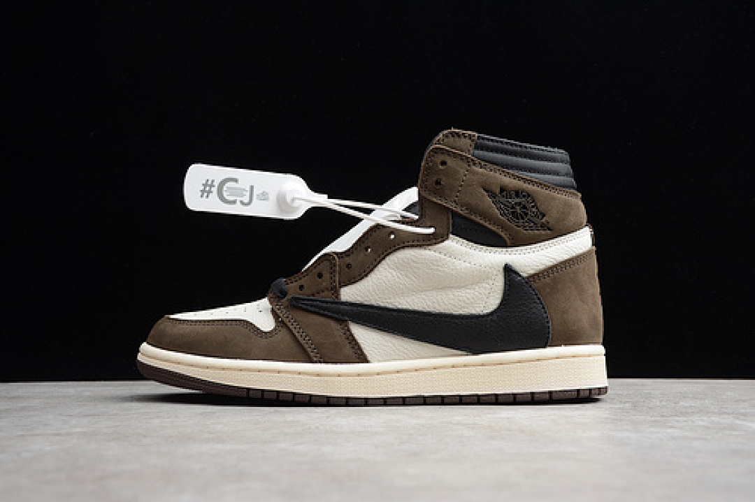 Jordan [CD4487-100]-[CJ AIR JORDAN 1 HIGH OG TRAVIS SCOTT SP DARK MOCHA/BLACK/WHITE]-[MAN:40-45], photo 1