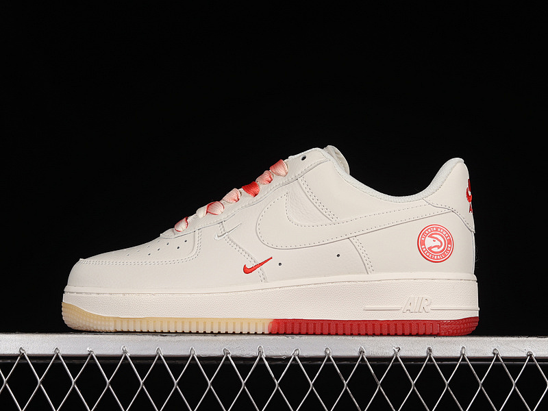 Nike Nike AIR FORCE 1 LOW 07 BEIGE/RED/BEIGE · YT0288-639, photo 1