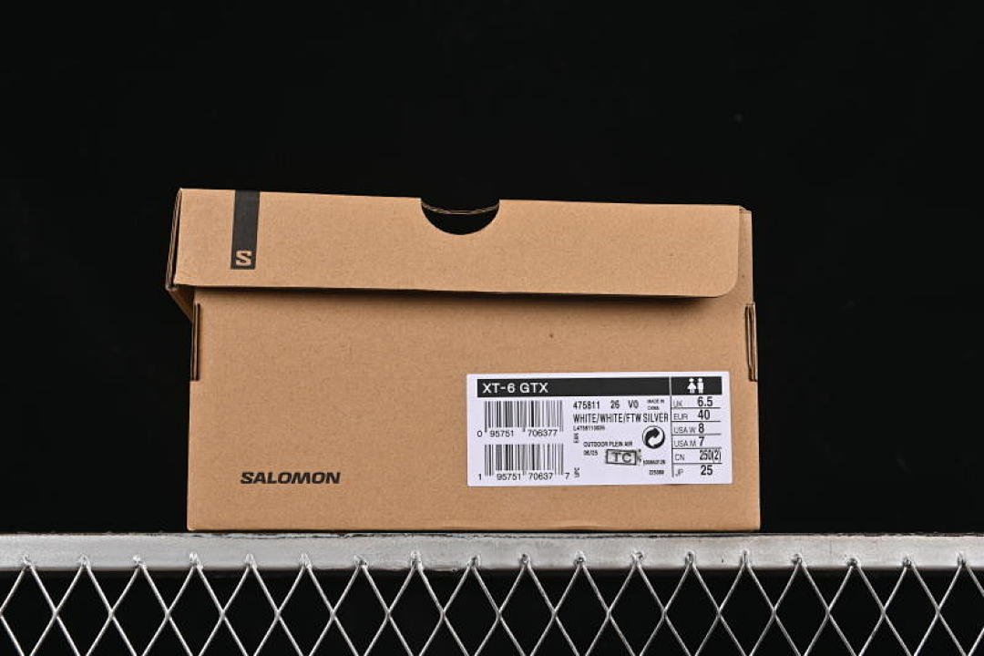 On Running [475811-26]-[XT-6 GTX WHITE/SILVER/GREY]-[WOMAN:36-39]-[MAN:40-46] - Image 11