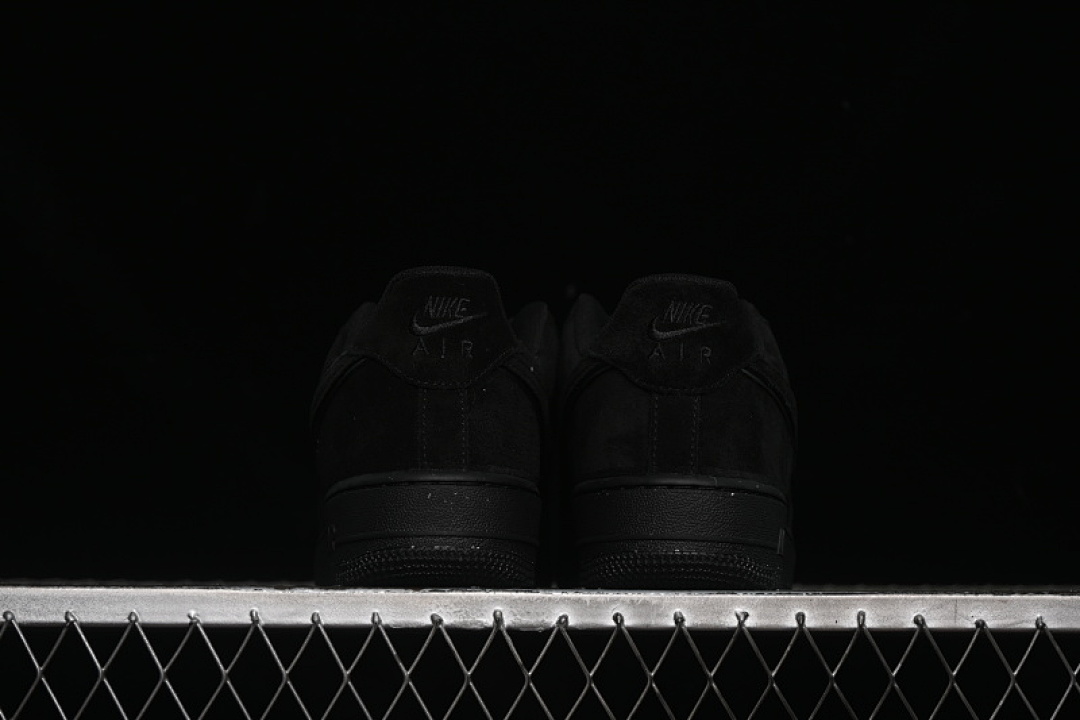 Nike [HQ1966-002]-[AIR FORCE 1 07 LOW BLACK]-[WOMAN:36-39]-[MAN:40-45] - Image 13