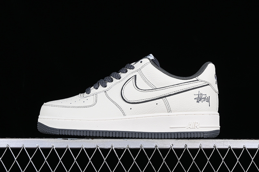 Nike Nike STUSSY X AIR FORCE 1 LOW BEIGE/BLACK/WHITE · UN1635-111, photo 1