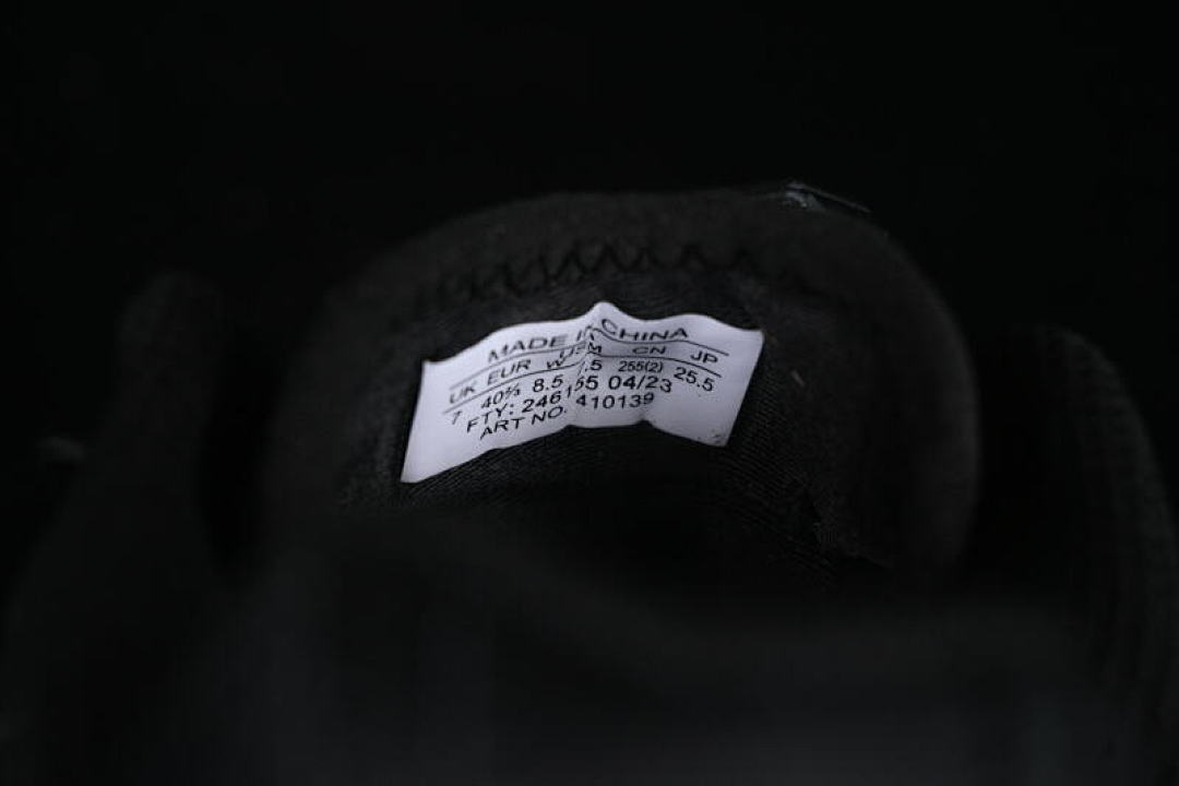 On Running [410139-28]-[OUTDOOR TRAIL RUNNING SHOES BLACK/BLACK/BLACK]-[WOMAN:36-39]-[MAN:40-45] - Image 6
