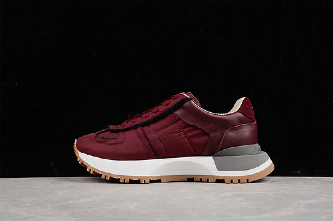 On Running On Running [Maison Margiela RUNNER SNEAKER BURGUNDY/BURGUNDY/BURGUNDY]-[UNISEX:35-44], photo 1