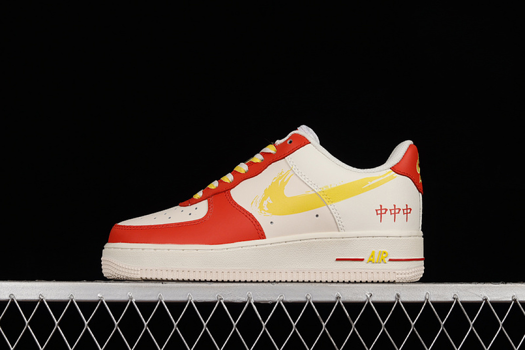 Nike [CW1888-601]-[AIR FORCE 1 LOW 07 BEIGE/RED/GOLD]-[WOMAN:36-39]-[MAN:40-45], photo 1