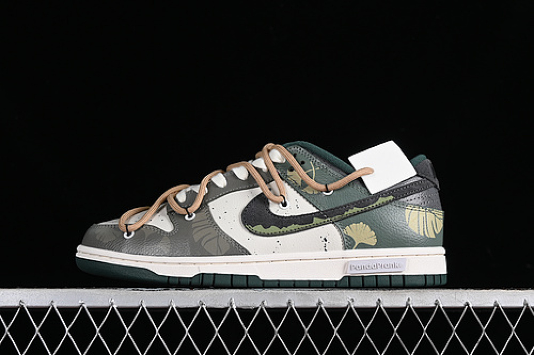 Nike DUNK LOW SB SAIL/OPTI YELLOW/PICANTE RED/NOBLE GREEN · FD0350-133, photo 1