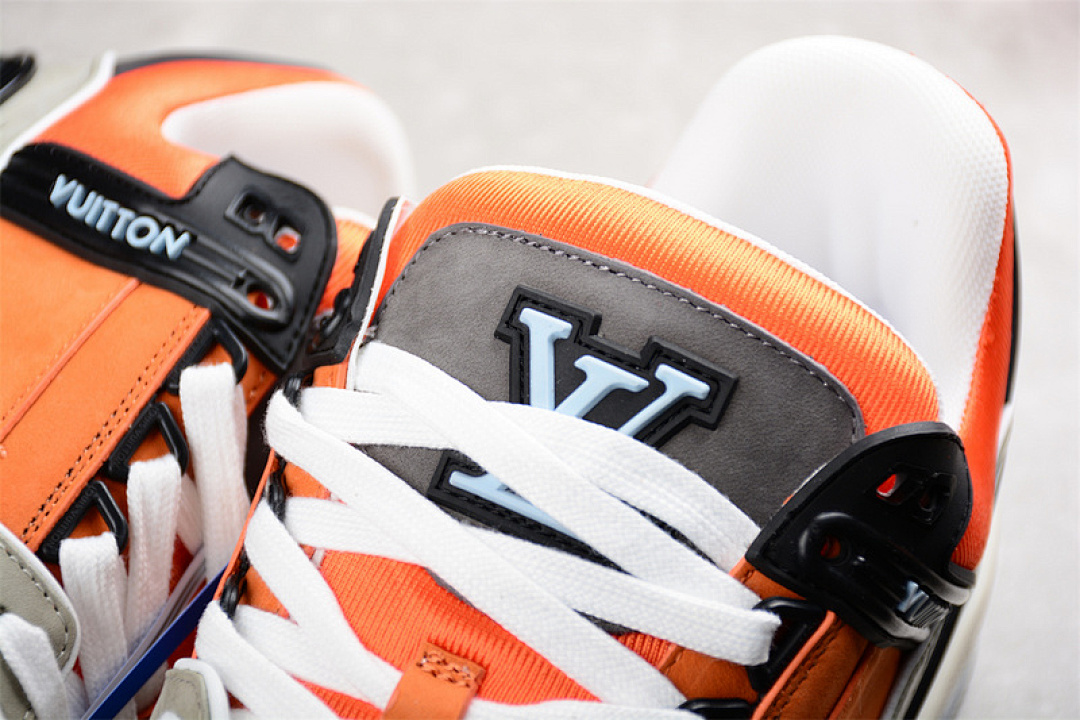 Louis Vuitton [LOUIS VUITTON TRAINER SNEAKER LOW L*V GREY/BLACK/ORANGE]-[WOMAN:35-39]-[MAN:40-45] - Image 7