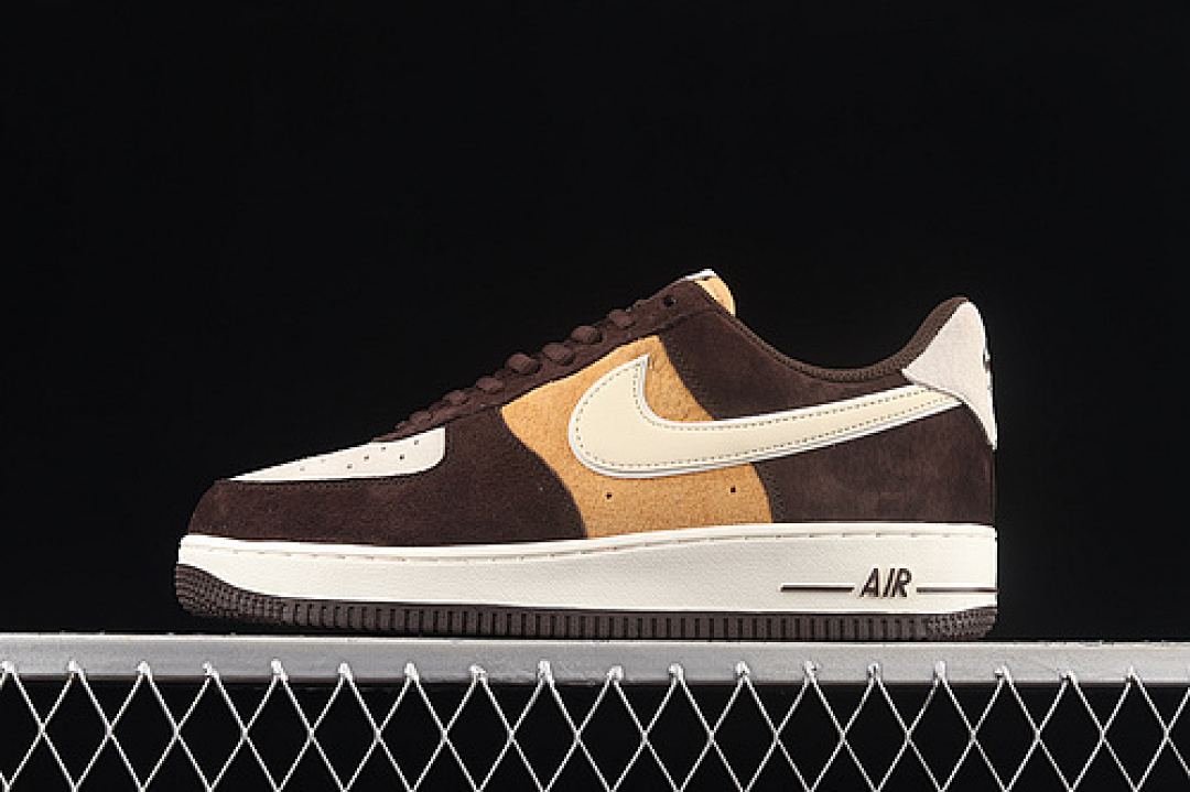 Nike Nike AIR FORCE 1 07 LOW YELLOW/BROWN/GREY · NT9986-008, photo 1