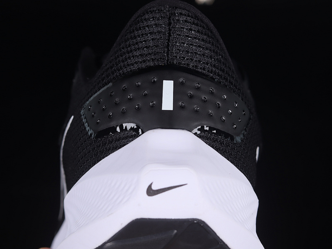 Nike [DV3854-100]-[AIR ZOOM PEGASUS 40 BLACK/BLACK/WHITE]-[MAN:39-45] - Image 6