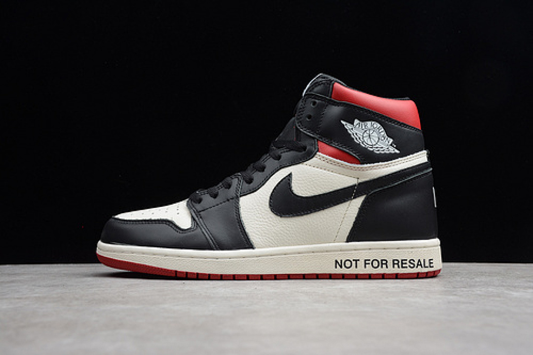 Jordan [861428-106]-[ST AIR JORDAN 1 RETRO HIGH NOT FOR RESALE VARSITY RED/BLACK]-[UNISEX:36-45], photo 1