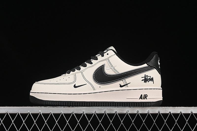 Nike Nike AIR FORCE 1 07 LOW WHITE/BLACK · HH7518-059, photo 1