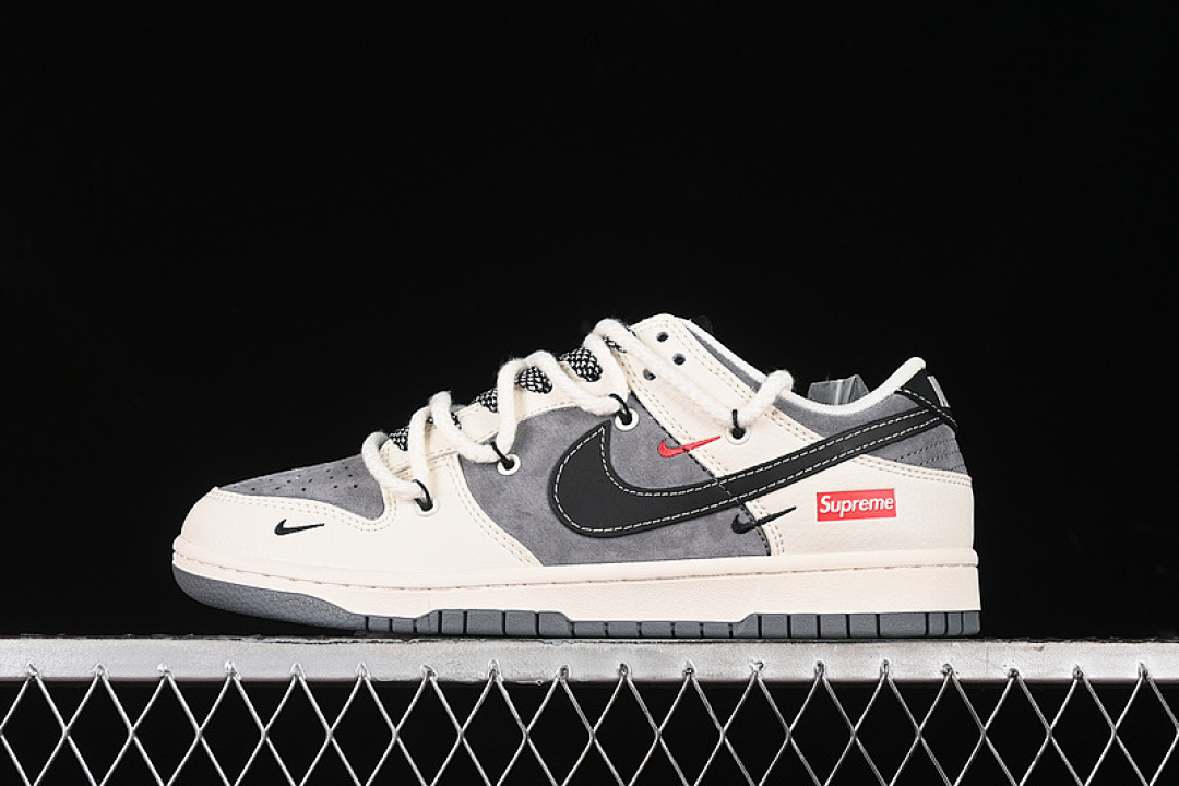 Nike SB DUNK LOW WHITE/BLACK/GREY · SJ2068-287, photo 1