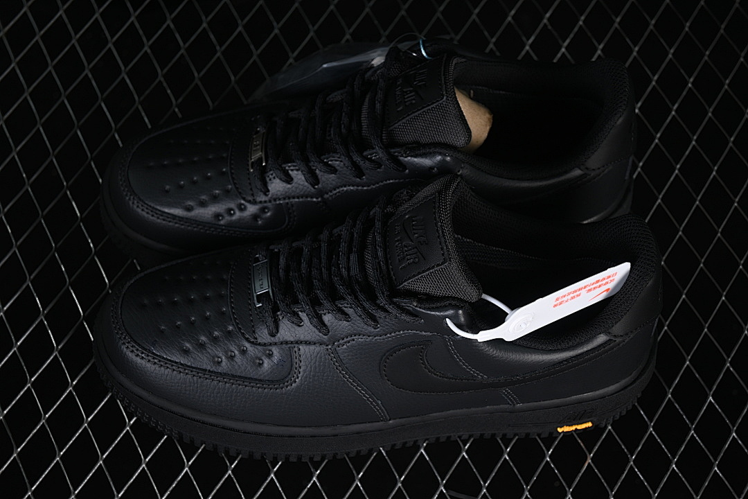 Nike [HV5953-001]-[AIR FORCE 1 LOW GORE-TEX VIBRAM OFF NOIR/BLACK/YELLOW]-[WOMAN:36-39]-[MAN:40-45] - Image 11