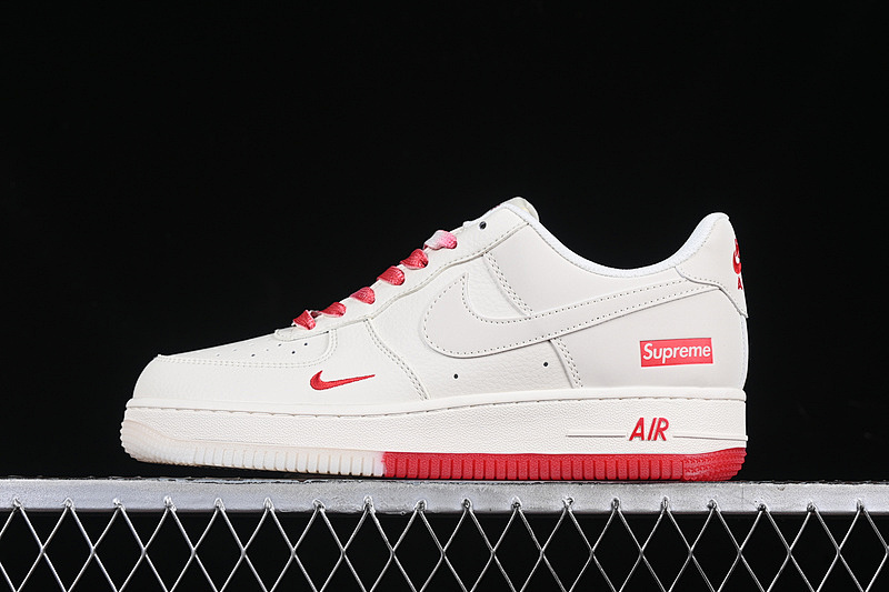 Nike Nike AIR FORCE 1 07 LOW SUP OFF WHITE/RED · BB7577-216, photo 1