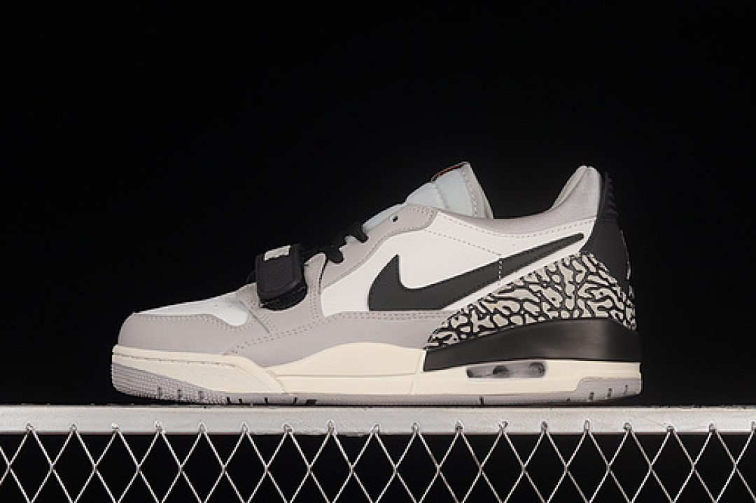 Jordan [CD7069-101]-[AIR JORDAN LEGACY 312 LOW SUMMIT WHITE/FIRE RED-TECH GREY-BLACK]-[UNISEX:36-46], photo 1