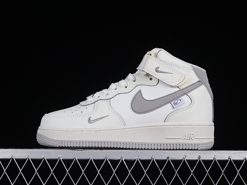 Nike Nike AIR FORCE 1 MID 07 SILVER SNOW/WHITE/GREY · FB1869-011, photo 1