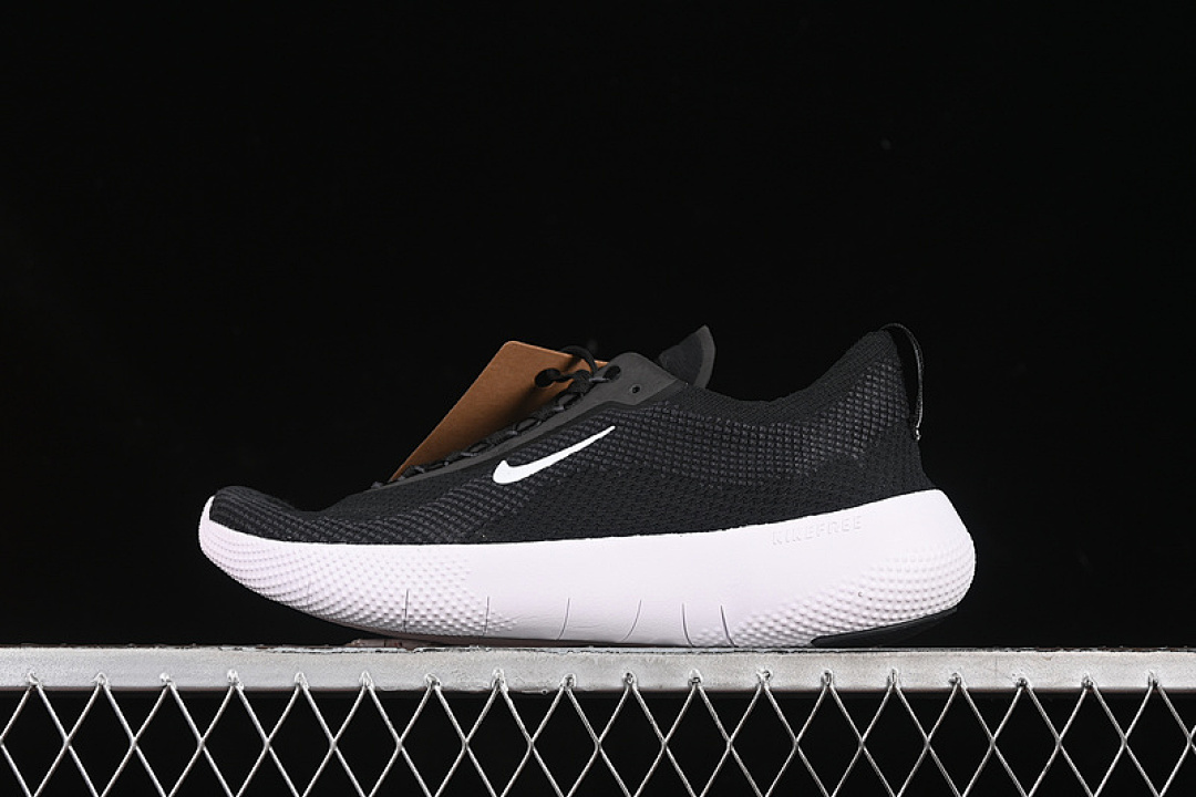 FREE 2025 BLACK/ANTHRACITE/WHITE · HF1078-002, photo 1