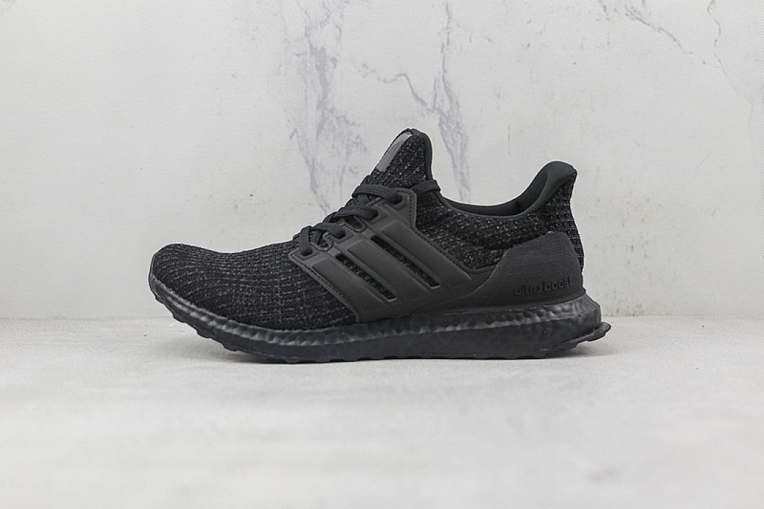 ULTRABOOST 4.0 DNA SHOES CORE BLACK/CORE BLACK/ACTIVE RED · FY9121, photo 1