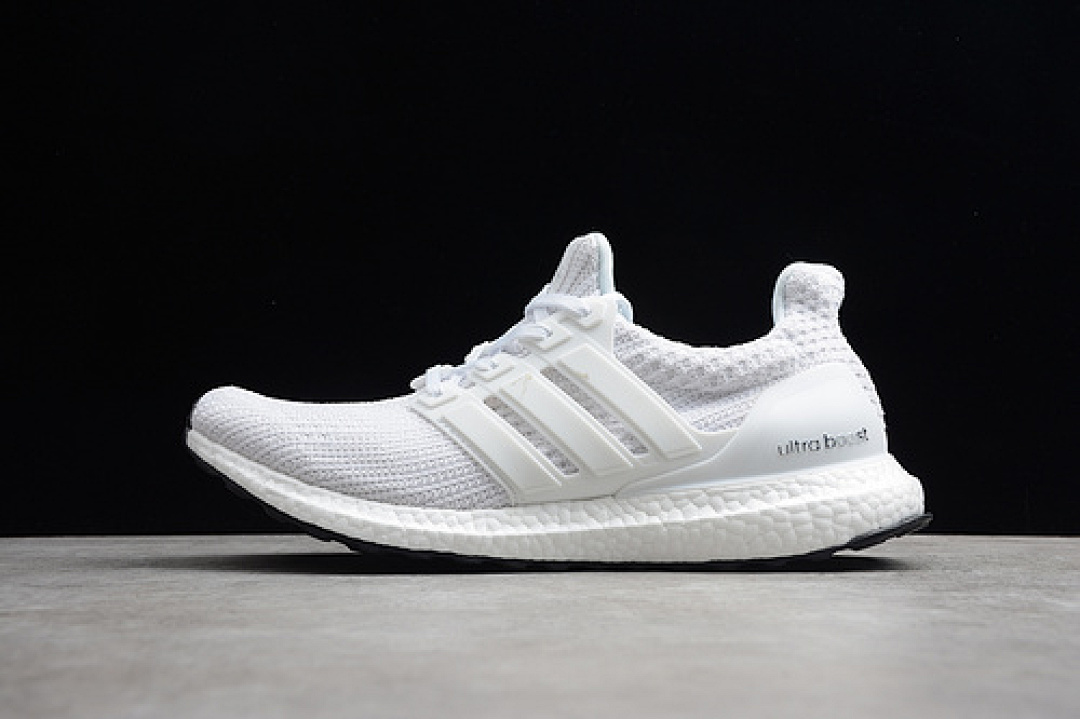Unbranded [BB6186]-[ULTRA BOOST 4.0 SHOES CLOUD WHITE/CLOUD WHITE]-[WOMAN:36-39]-[MAN:40-45]-[1-100], photo 1