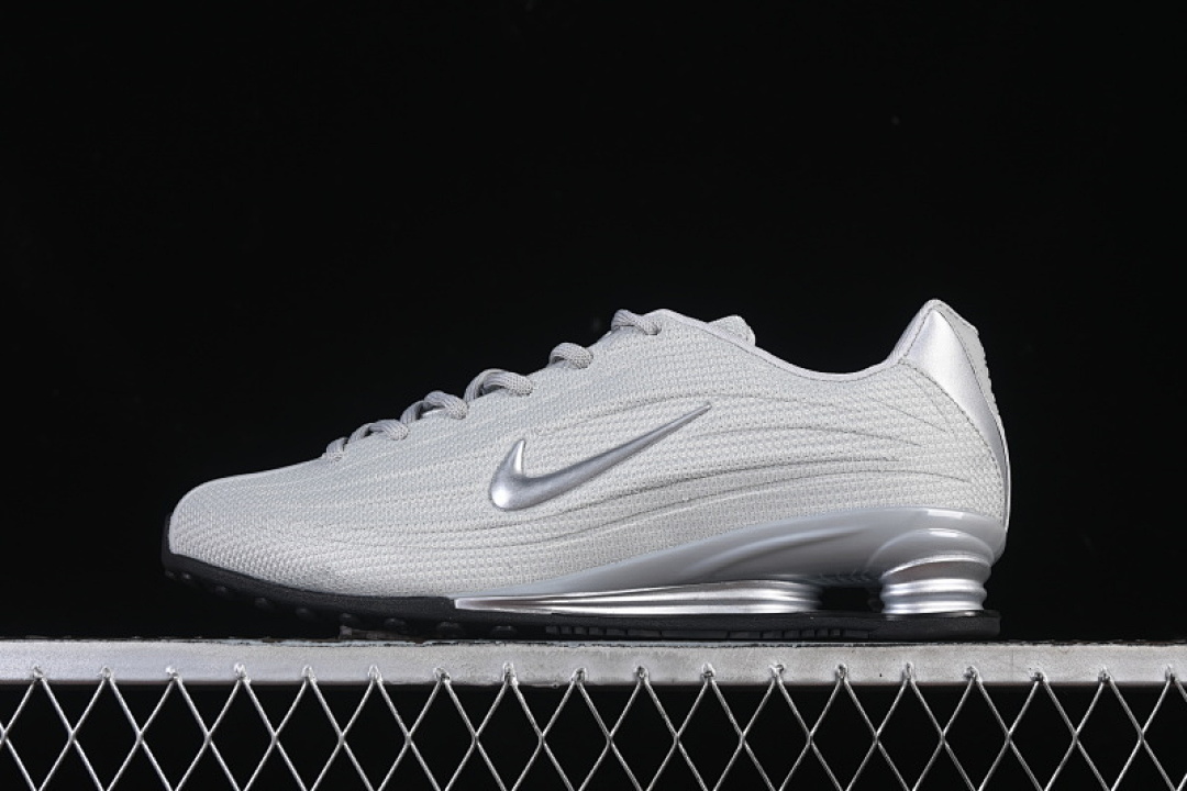 Unbranded [HQ7540-001]-[SHOX Z AIR COLUMN RUNNING SHOES LIGHT GRAY/SILVER]-[WOMAN:36-39]-[MAN:40-46], photo 1